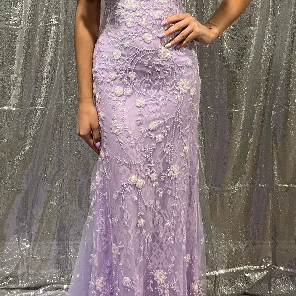 Prom dress - Picture 2 of 2